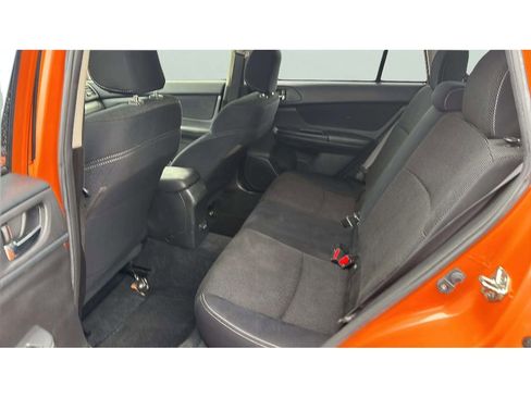 Used 2013 Subaru Crosstrek 2.0i Premium image 11