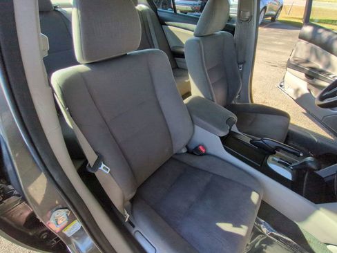 Used 2011 Honda Accord LX image 19