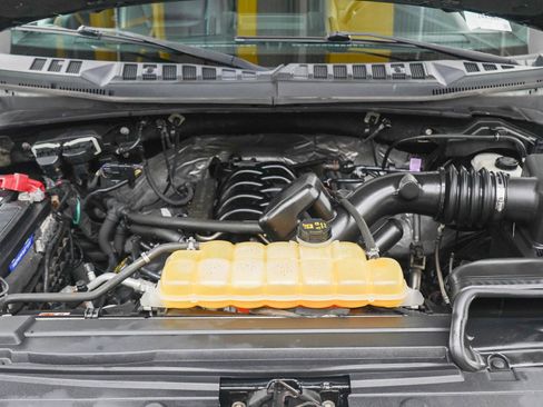 Used 2017 Ford F150 Lariat w/ Equipment Group 502A Luxury AWD/4WD image 34