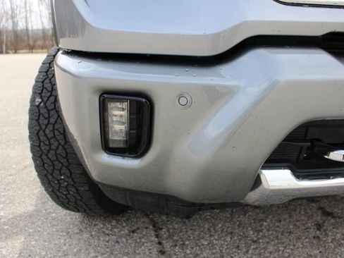 Used 2024 Chevrolet Silverado 3500 High Country w/ High Country Premium Package AWD/4WD image 6