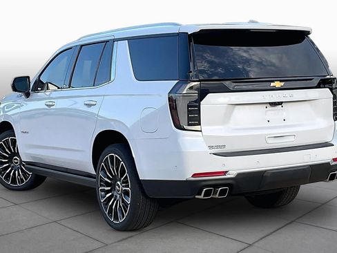Used 2026 Chevrolet Tahoe High Country AWD/4WD image 13