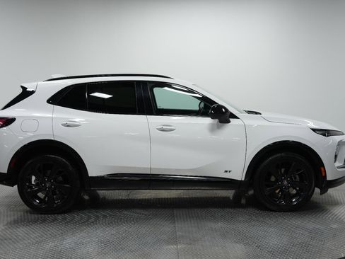 Used 2025 Buick Envision Sport Touring image 9