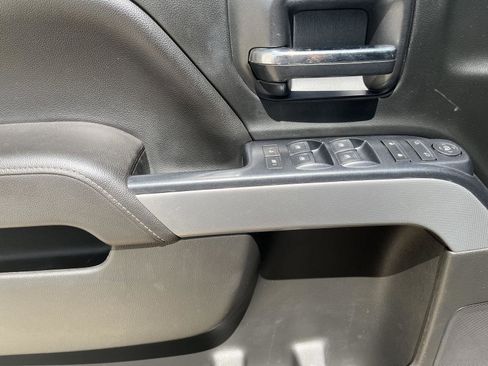 Used 2018 Chevrolet Silverado 1500 LT w/ All Star Edition AWD/4WD image 10