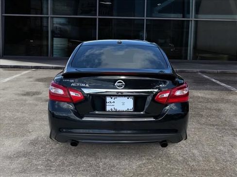 Used 2016 Nissan Altima 2.5 SL w/ 2.5 Technology w/LED Package FWD image 7