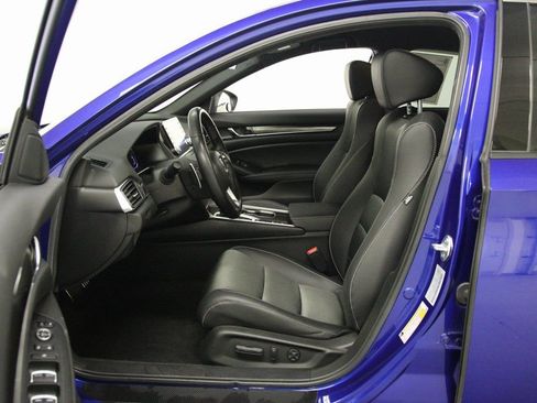 Used 2021 Honda Accord Sport image 17