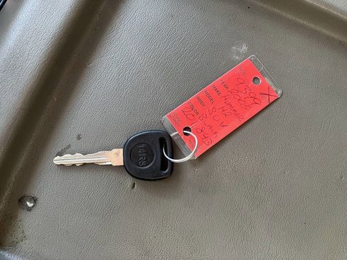 Used 2005 HUMMER H2 AWD/4WD image 5