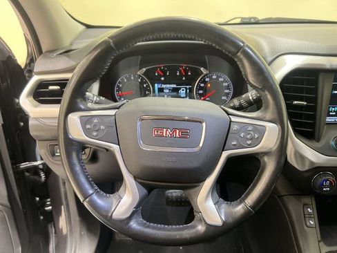 Used 2018 GMC Acadia SLT FWD image 10
