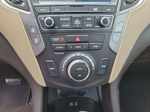 Used 2017 Hyundai Santa Fe Sport w/ 2.4L Tech Package 04 FWD image 40