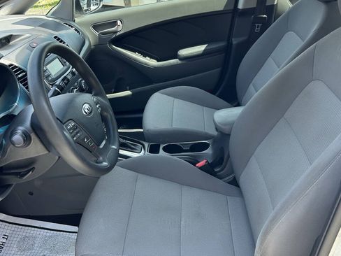 Used 2018 Kia Forte LX FWD image 14