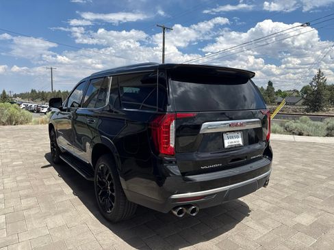 Used 2022 GMC Yukon Denali AWD/4WD image 4