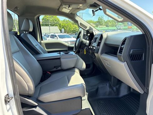 Used 2022 Ford F250 XL w/ Power Equipment Group AWD/4WD image 9