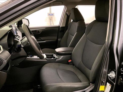 Used 2020 Toyota RAV4 LE w/ All Weather Liner Package image 24