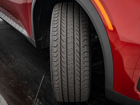 Certified 2025 BMW X2 xDrive28i image 37