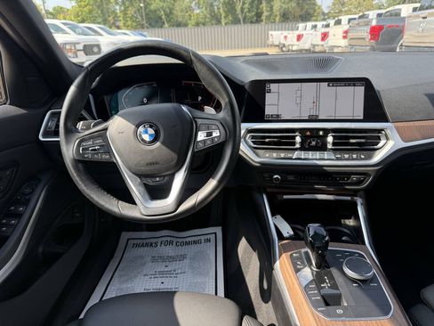 Used 2020 BMW 330i Sedan w/ Premium Package RWD image 21