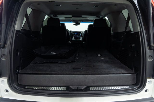 Used 2018 Cadillac Escalade Premium Luxury AWD/4WD image 9