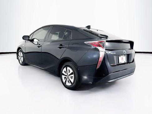 Used 2018 Toyota Prius Three image 7
