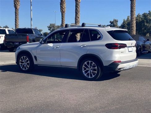 Certified 2024 BMW X5 xDrive40i w/ Premium Package image 9