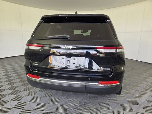 Certified 2025 Jeep Grand Cherokee Laredo w/ Luxury Tech Group I image 7