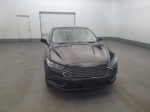 Used 2018 Ford Fusion SE w/ Fusion SE Technology Package FWD image 14