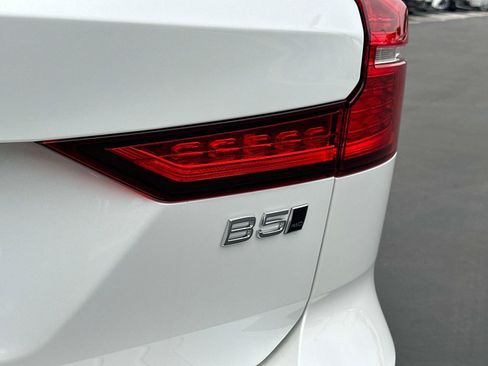 New 2026 Volvo V60 B5 Cross Country Plus w/ Climate Package image 23
