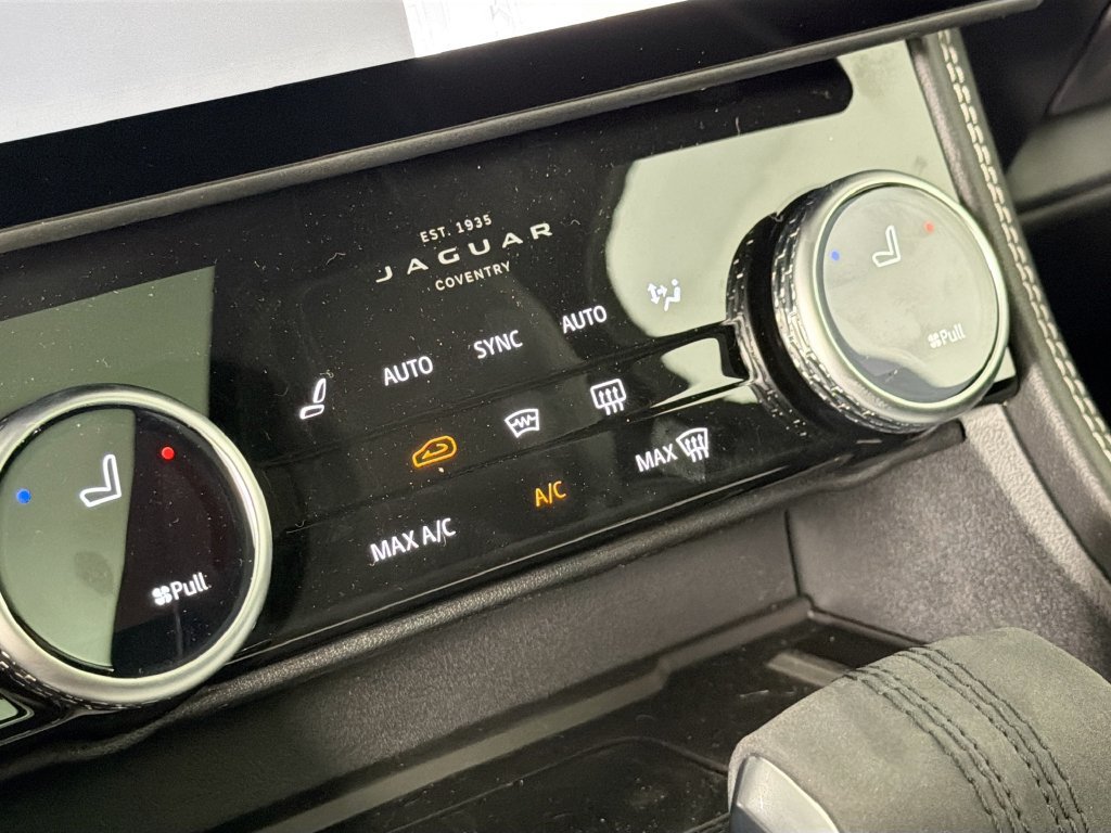 New 2026 Jaguar F-PACE R-Dynamic S AWD/4WD image 21