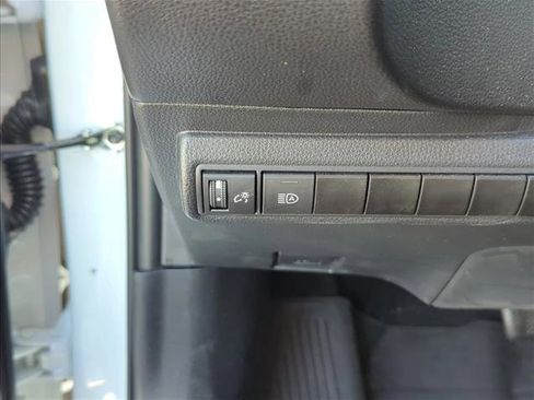 Used 2022 Toyota Corolla XSE image 12