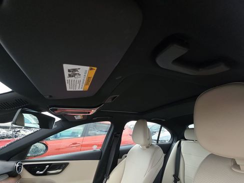Used 2025 Mercedes-Benz C 300 Sedan image 7