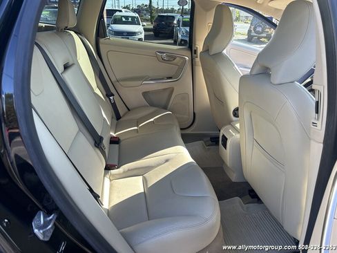 Used 2015 Volvo XC60 T6 image 14