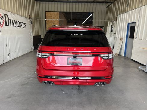 New 2025 Lincoln Aviator Reserve w/ Jet Appearance Package image 5