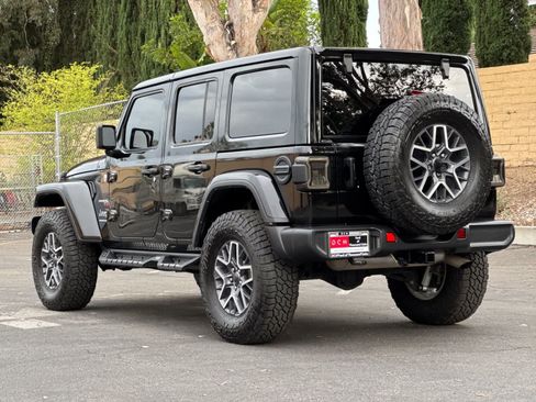 Used 2024 Jeep Wrangler Unlimited Sahara AWD/4WD image 6