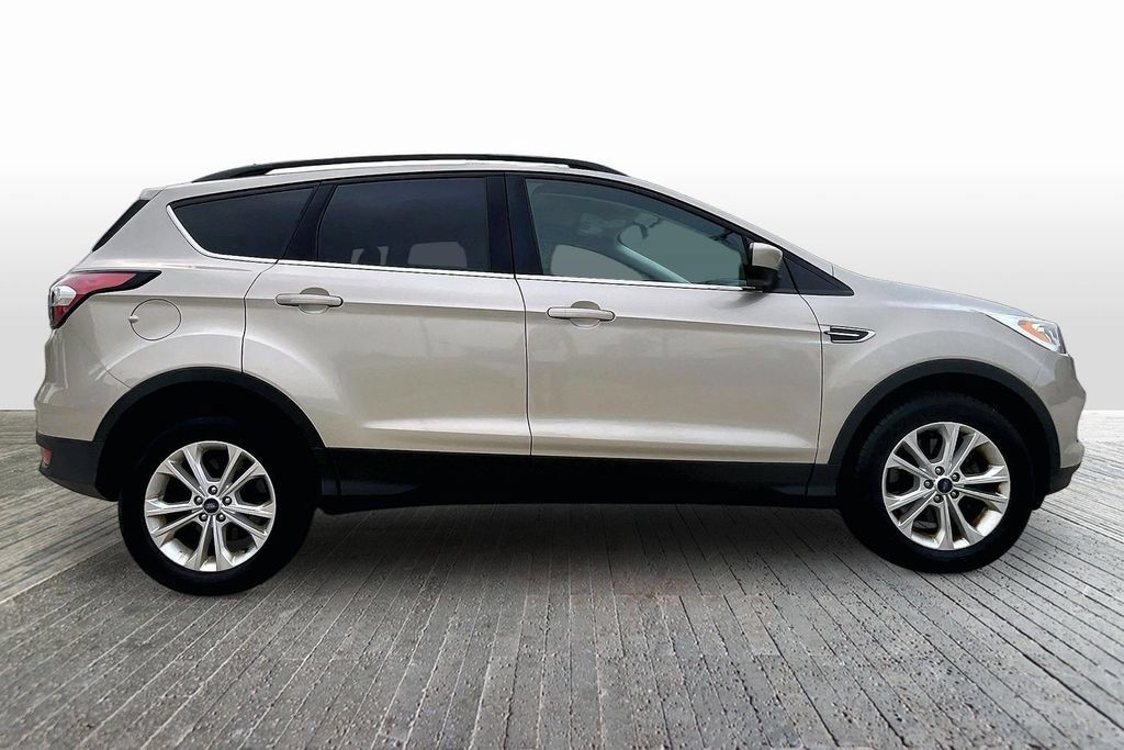 Used 2018 Ford Escape SEL AWD/4WD image 8