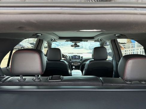 Used 2022 Chevrolet Equinox RS w/ RS Leather Package image 8