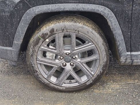 New 2026 Jeep Compass Limited image 5