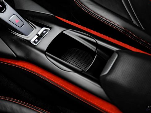 Used 2018 Ferrari 812 Superfast image 67