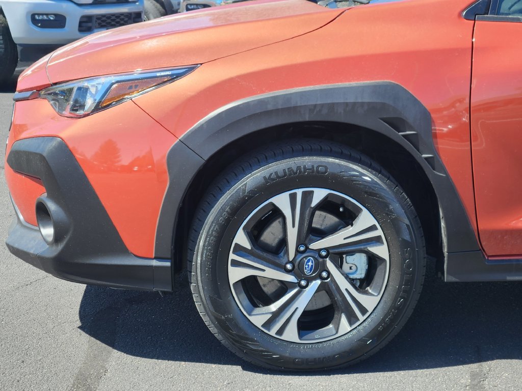 Used 2025 Subaru Crosstrek 2.5i Premium AWD/4WD image 9