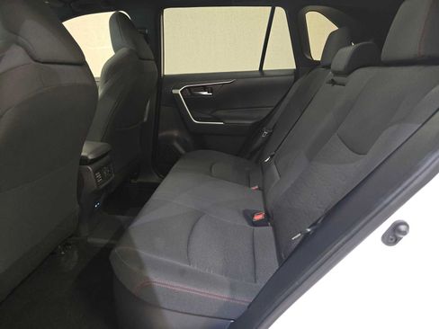 Certified 2022 Toyota RAV4 SE w/ Weather & Moonroof Package AWD/4WD image 23