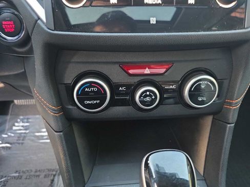 Used 2019 Subaru Crosstrek 2.0i Limited w/ Moonroof Package w/Navigation image 17