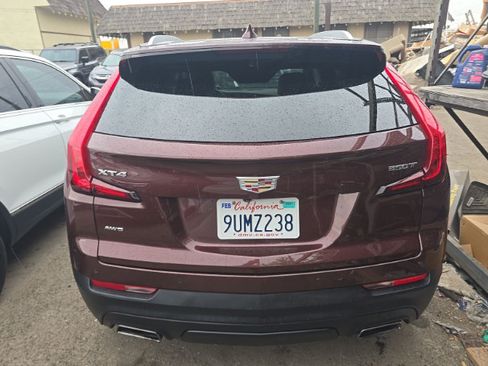 Used 2023 Cadillac XT4 Luxury w/ Cold Weather Package AWD/4WD image 15