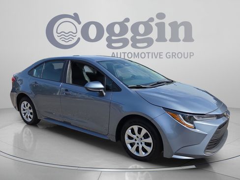 Used 2024 Toyota Corolla LE FWD image 7