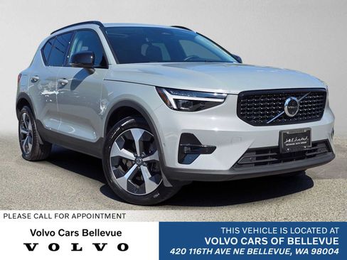 Used 2026 Volvo XC40 B5 Plus w/ Protection Package Premier AWD/4WD image 1