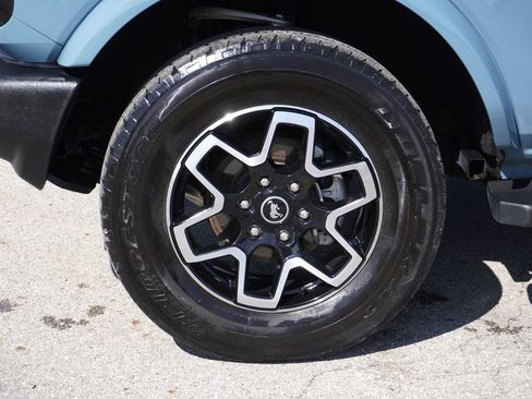 Used 2023 Ford Bronco Outer Banks AWD/4WD image 10