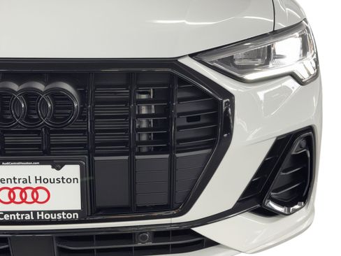 New 2025 Audi Q3 2.0T Premium image 11