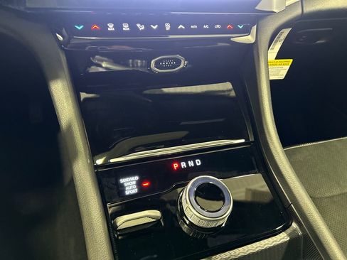 New 2026 Jeep Grand Cherokee Altitude image 24