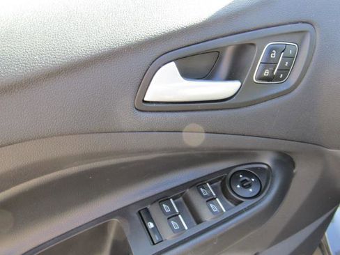 Certified 2019 Ford Escape Titanium image 18