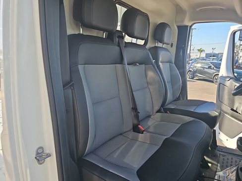 New 2026 RAM ProMaster 2500 w/ Convenience Group image 10