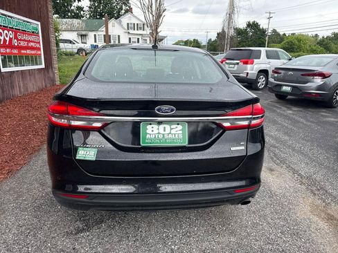 Used 2017 Ford Fusion SE w/ Fusion SE Technology Package FWD image 7