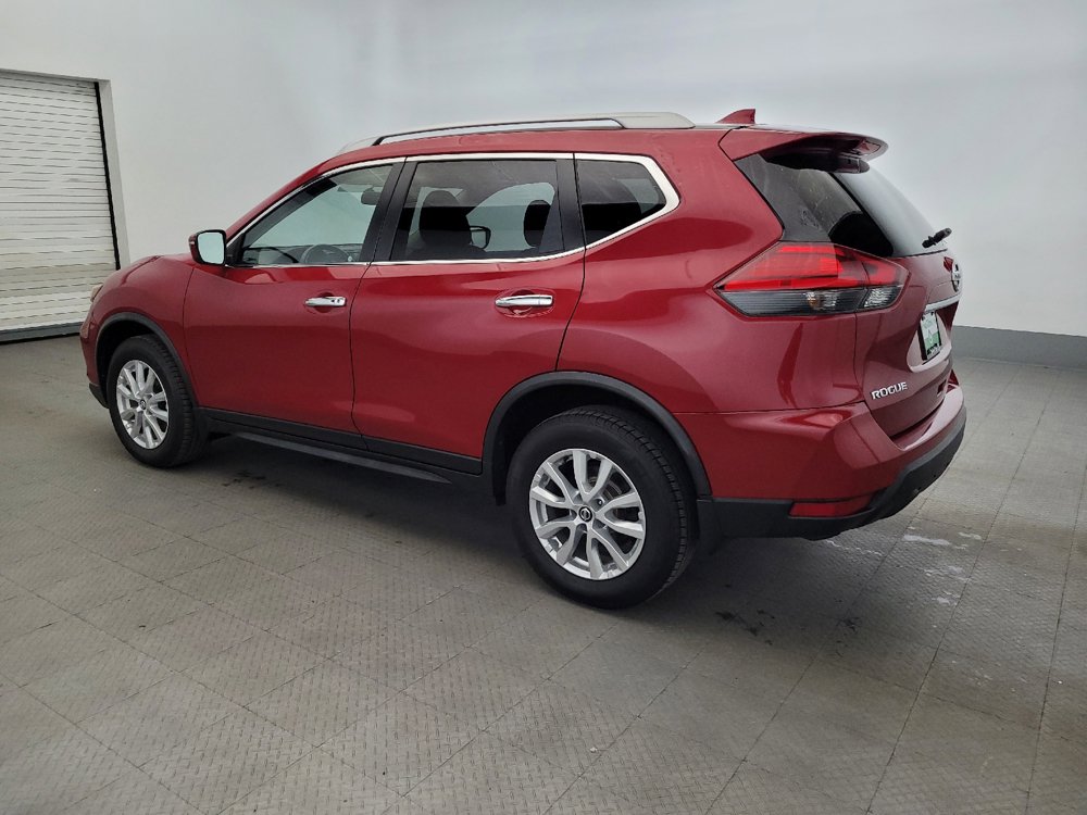 Used 2017 Nissan Rogue SV AWD/4WD image 3