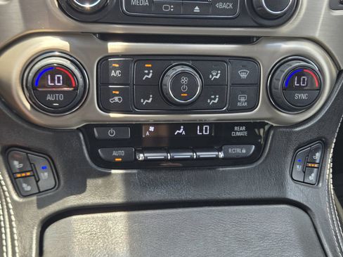 Used 2018 GMC Yukon XL Denali w/ Denali Ultimate Package AWD/4WD image 22