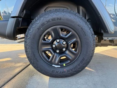 New 2026 Jeep Wrangler Sport AWD/4WD image 9