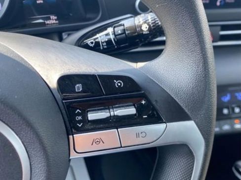 Certified 2023 Hyundai Elantra Blue image 24